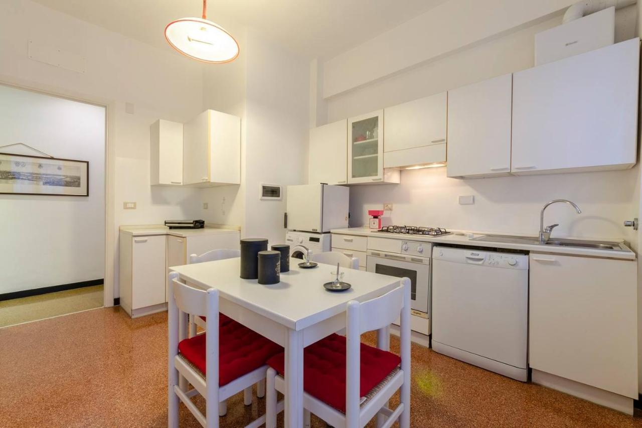 Altido Family Apt For 6 Located Minutes From The Sea Daire Cenova Dış mekan fotoğraf