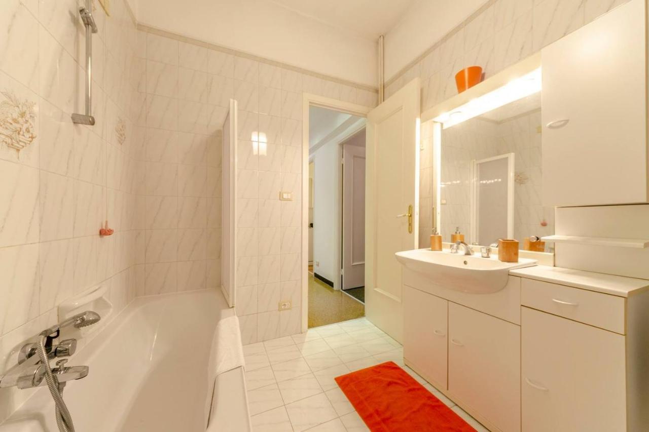 Altido Family Apt For 6 Located Minutes From The Sea Daire Cenova Dış mekan fotoğraf